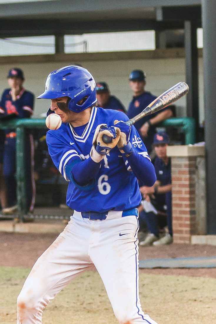 High school baseball game action — Tampa Bay