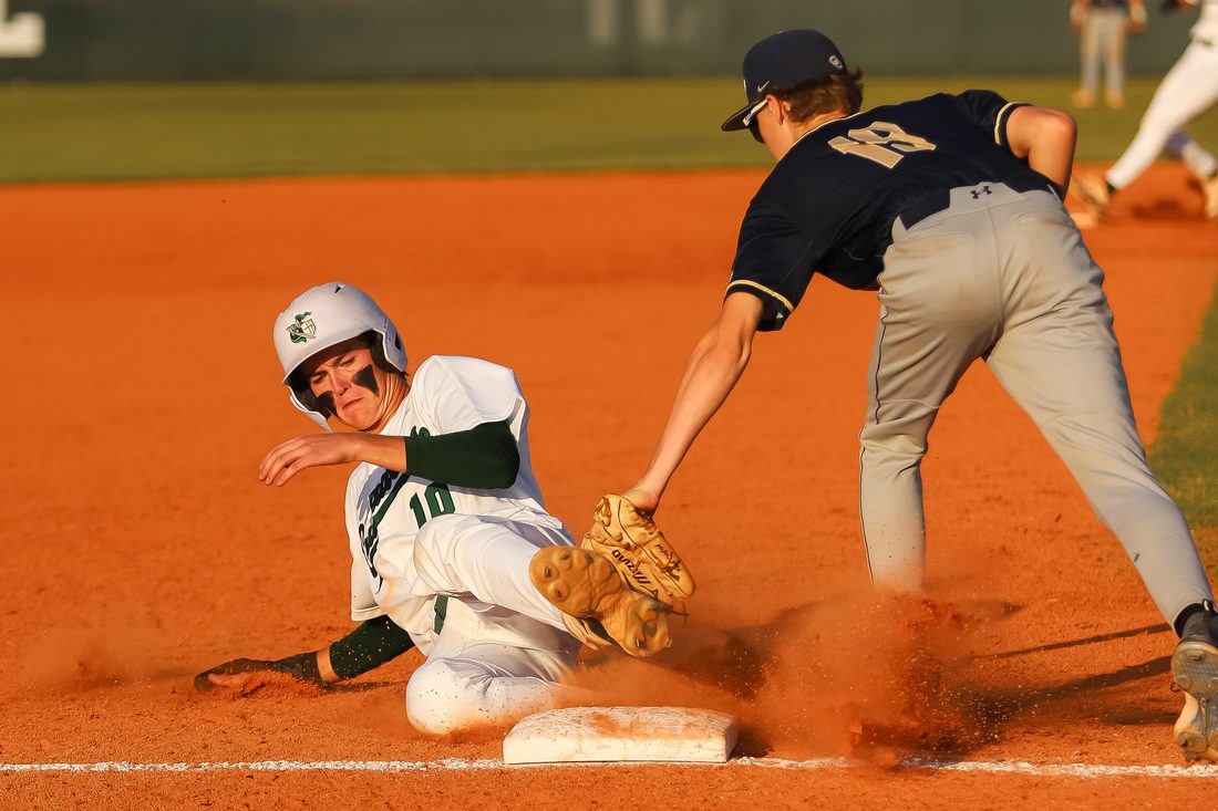 High school baseball game action — Tampa Bay