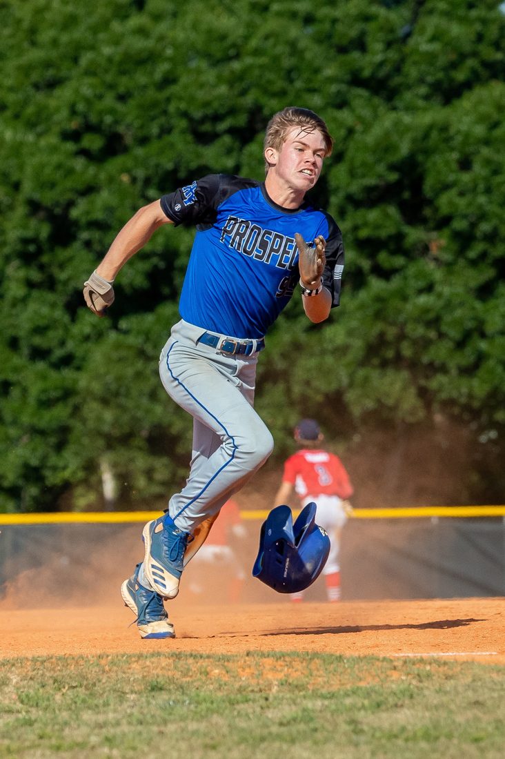 High school baseball game action — Tampa Bay
