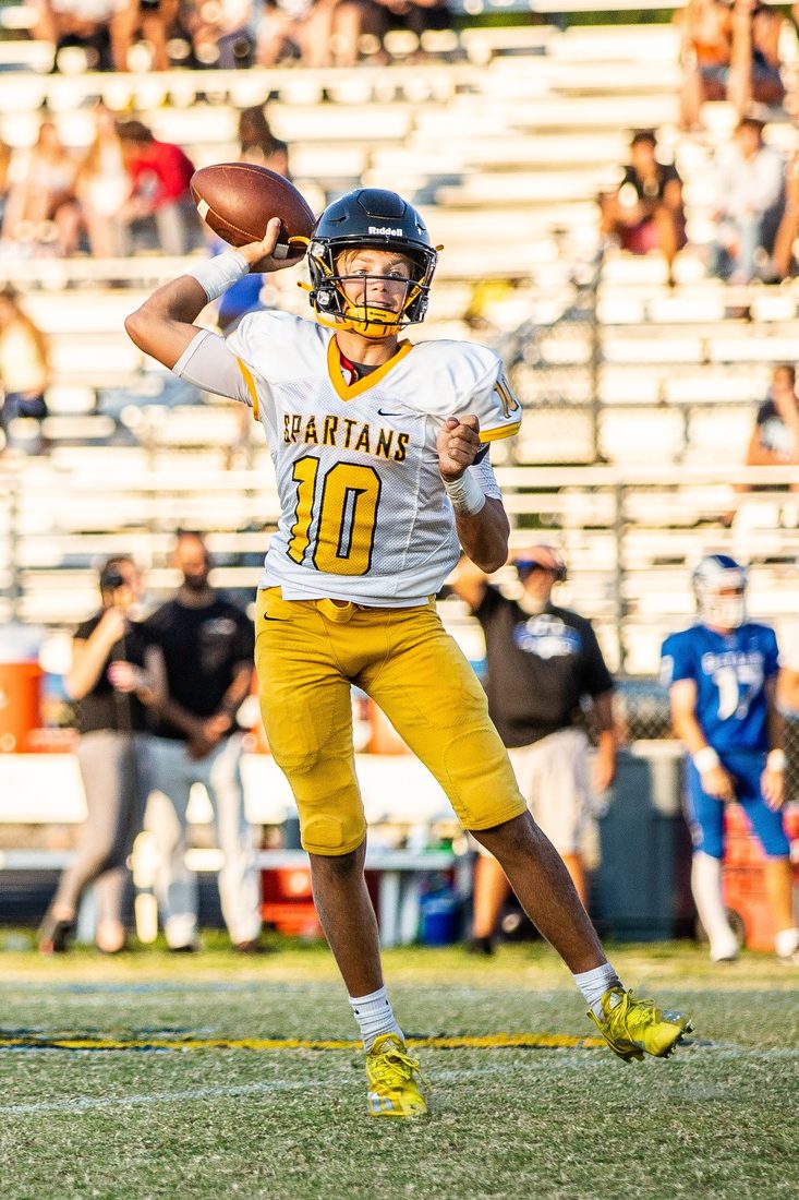 High school football game action — Tampa Bay